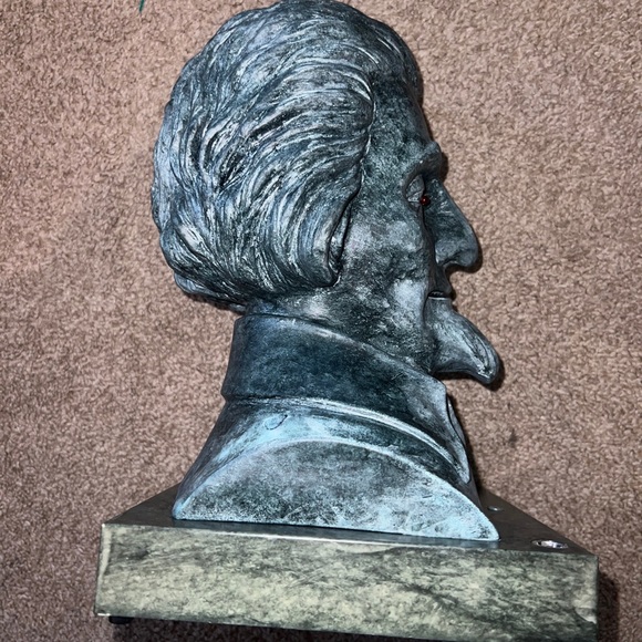 Gemmy Halloween prop statue motion sensor red eyes - Picture 4 of 5